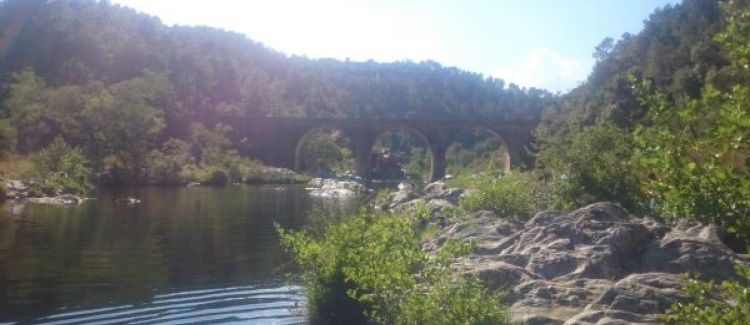 Supernova colonie de vacances rivière ardèche calme en pleine nature