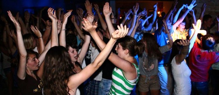 Soir&#2013265929e Camping