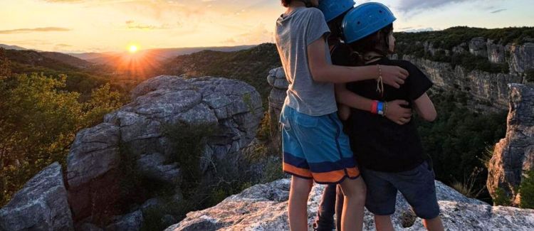Supernova colonie de vacances ado veillée en ardèche