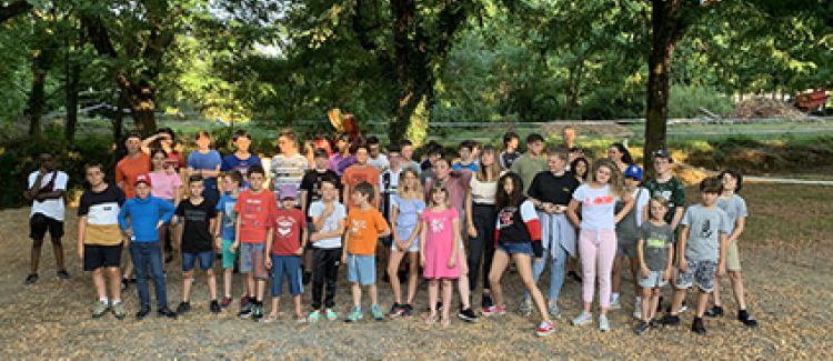 Supernova camp d'escalade photo de groupes enfants