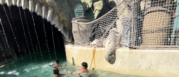 Supernova colonie de vacances photo de pirate world sud de la france