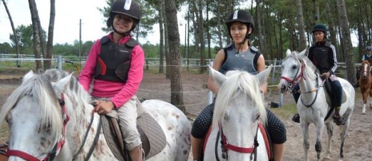 Supernova stage équitation pour enfants dans le sud