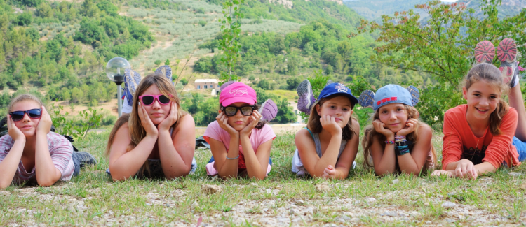 Supernova colonie de vacances photo de groupe ado au coeur du massif du vercors