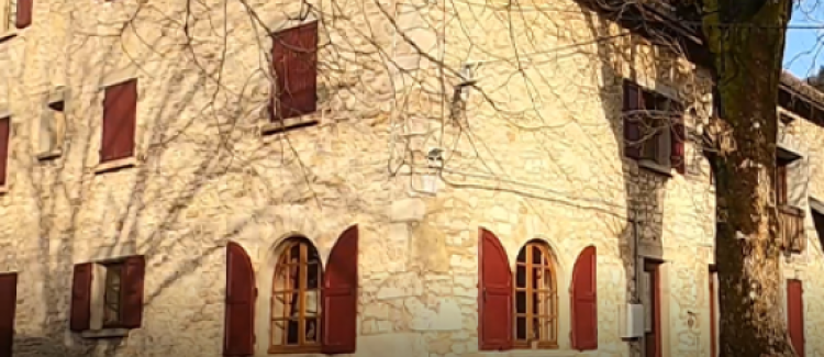 Le centre, ferme atypique