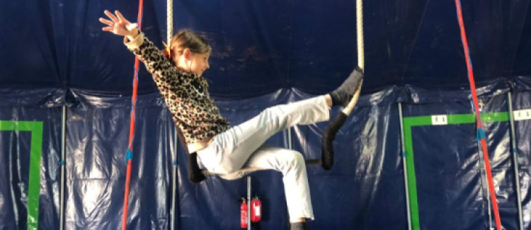 Cirque petits acrobates